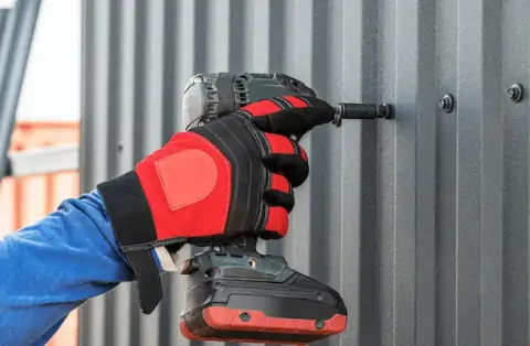 Travaux de zinguerie - Dun-le-Poëlier